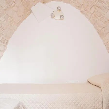 Dimora Cardone By In Puglia Service Apartment *