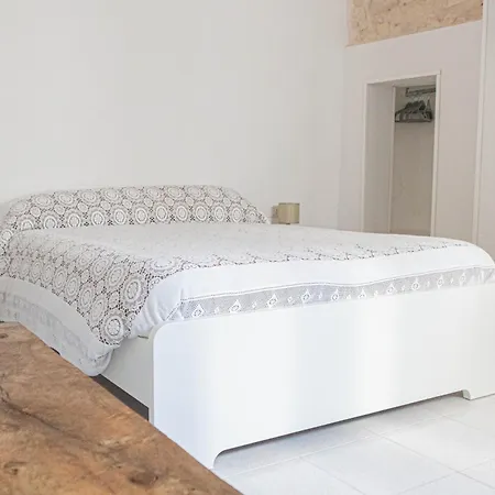 Apartment Dimora Cardone By In Puglia Service